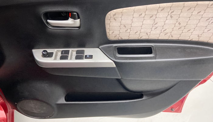 2015 Maruti Wagon R 1.0 VXI, Petrol, Manual, 49,661 km, Driver Side Door Panels Control