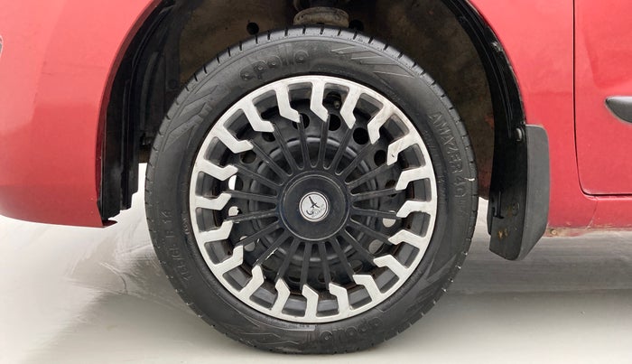 2015 Maruti Wagon R 1.0 VXI, Petrol, Manual, 49,661 km, Left Front Wheel