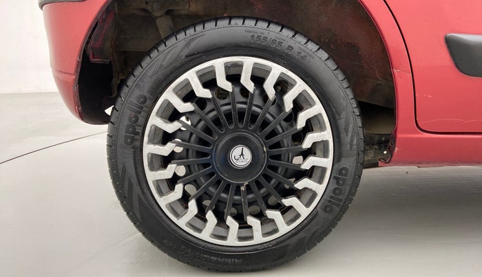 2015 Maruti Wagon R 1.0 VXI, Petrol, Manual, 49,661 km, Right Rear Wheel