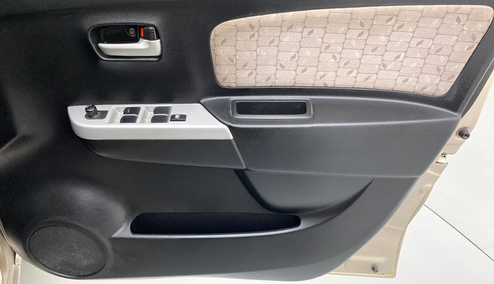 2016 Maruti Wagon R 1.0 VXI, Petrol, Manual, 34,313 km, Driver Side Door Panels Control