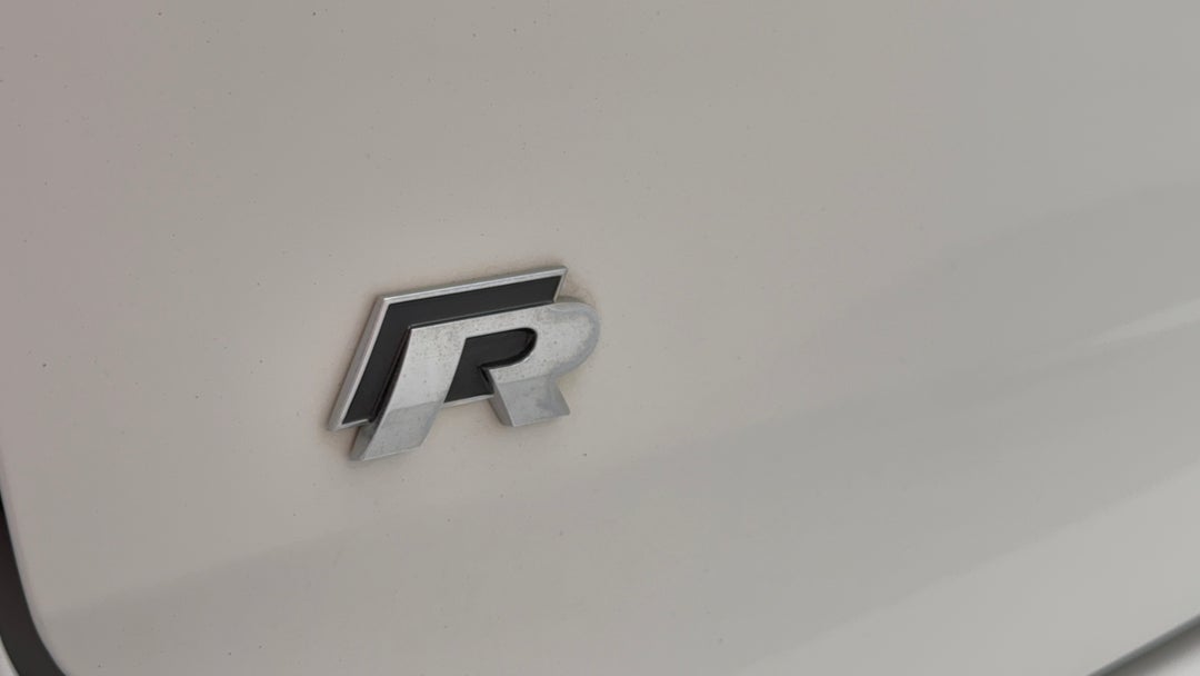 2015 Volkswagen Golf R, Automatic, 114769 km, Badge (Boot Left Side)