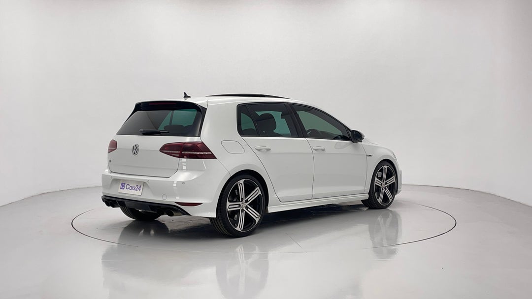 2015 Volkswagen Golf R, Automatic, 114769 km, Right Back Diagonal (45- Degree) View