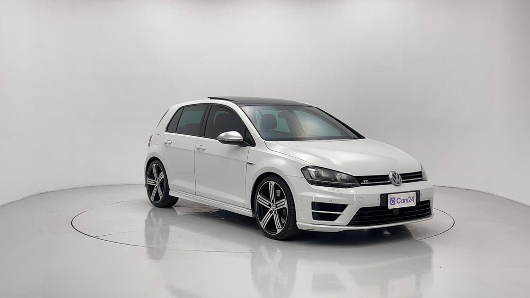 2015 Volkswagen Golf R, Automatic, 114769 km, Right Front Diagonal (45- Degree) View