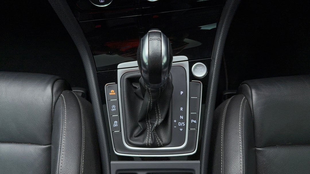 2015 Volkswagen Golf R, Automatic, 114769 km, Gear Lever 