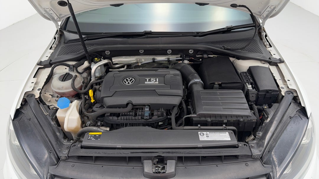 2015 Volkswagen Golf R, Automatic, 114769 km, Open Bonnet (Engine)