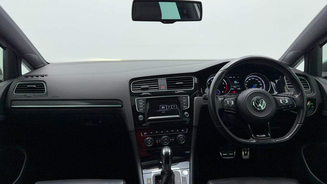 2015 Volkswagen Golf R, Automatic, 114769 km, Dashboard View
