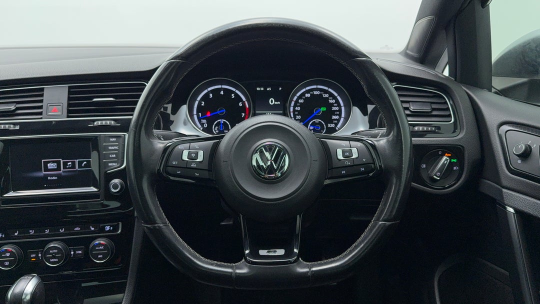 2015 Volkswagen Golf R, Automatic, 114769 km, Steering Wheel Close-up