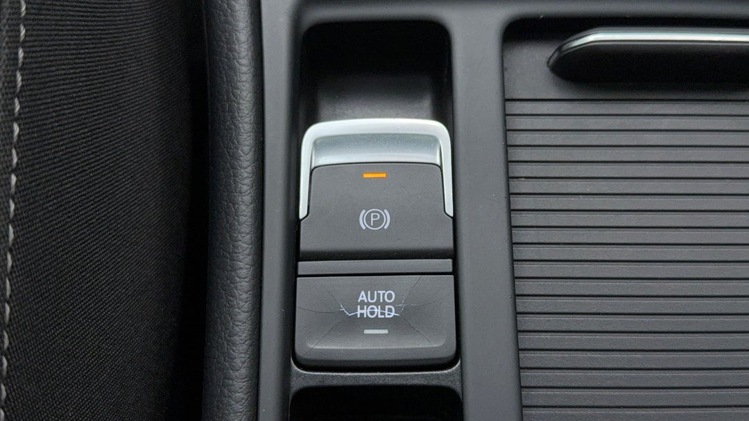 2015 Volkswagen Golf R, Automatic, 114769 km, Handbrake