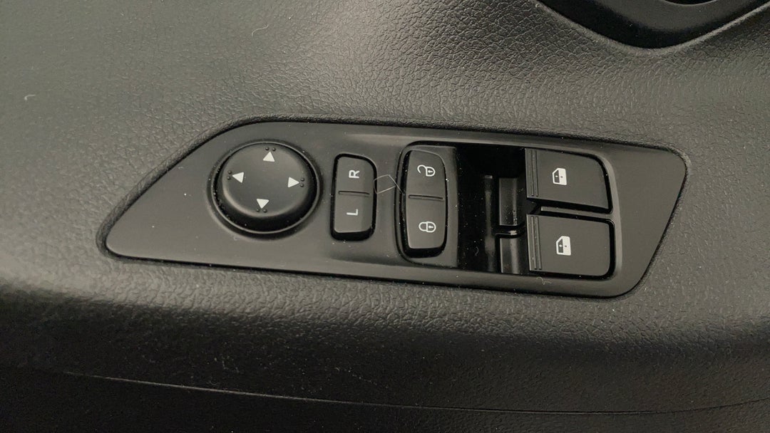 Drivers Side Door Panel Controls