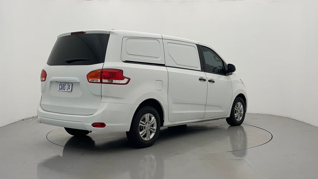 Right Back Diagonal (45- Degree) View