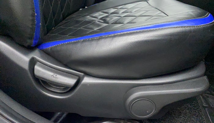 2015 Hyundai Xcent S 1.2, Petrol, Manual, 48,624 km, Driver Side Adjustment Panel