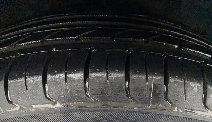 2015 Hyundai Xcent S 1.2, Petrol, Manual, 48,624 km, Right Front Tyre Tread
