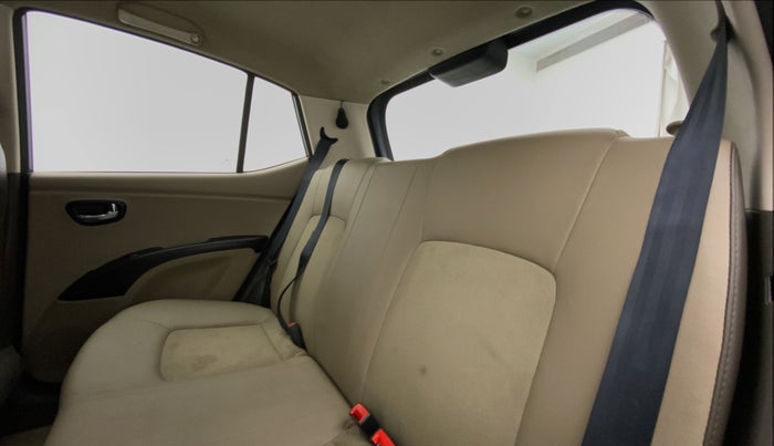 2015 Hyundai i10 SPORTZ 1.1 IRDE2, Petrol, Manual, 51,058 km, Right Side Rear Door Cabin