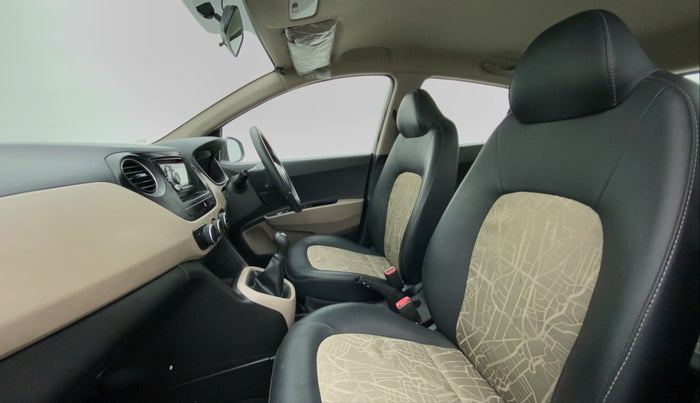 2014 Hyundai Grand i10 MAGNA 1.2 VTVT, Petrol, Manual, 25,639 km, Right Side Front Door Cabin