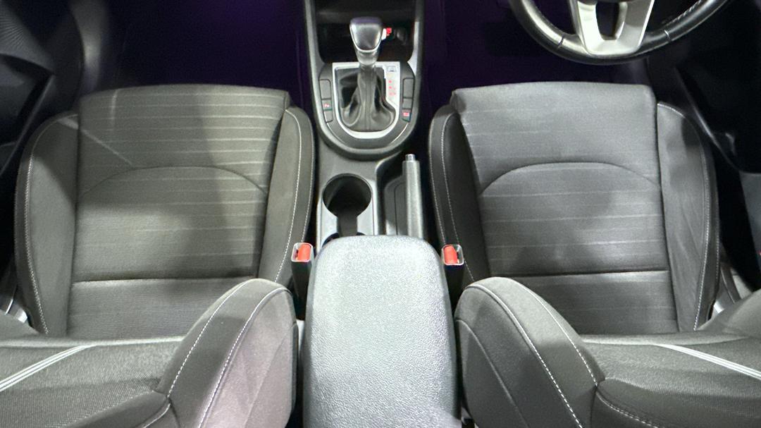 2018 Kia Cerato Sport Nav, Automatic, 104001 km, Center Console
