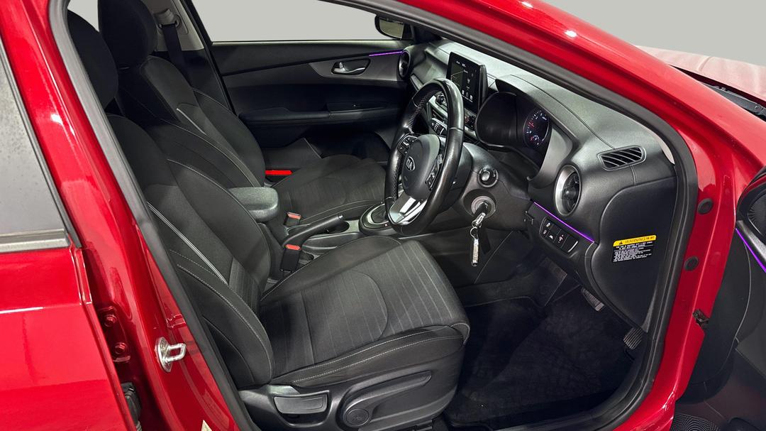 2018 Kia Cerato Sport Nav, Automatic, 104001 km, Right Side Front Door Cabin View