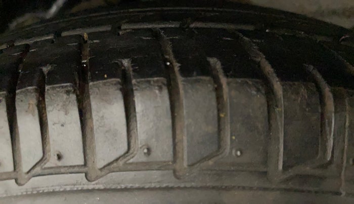 2010 Hyundai i10 SPORTZ 1.2, Petrol, Manual, 65,835 km, Left Rear Tyre Tread