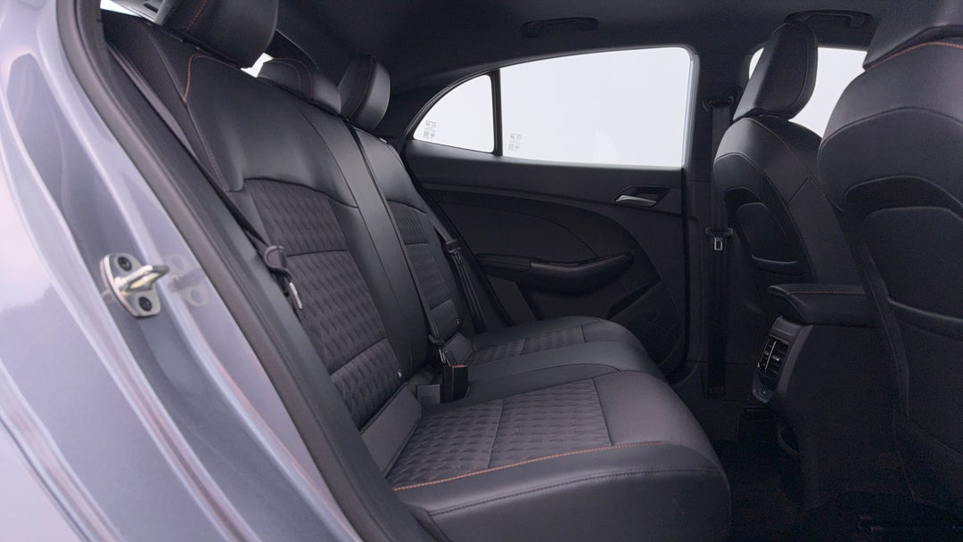 2025 MG Mg3 Essence, Automatic, 13245 km, Right Side Rear Door Cabin View