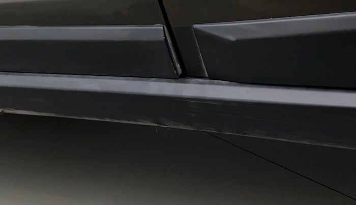2019 Honda WR-V 1.2L I-VTEC S MT, Petrol, Manual, 53,799 km, Left running board - Minor scratches