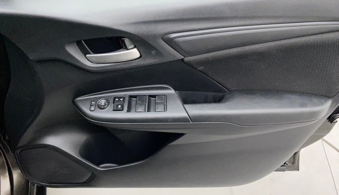 2019 Honda WR-V 1.2L I-VTEC S MT, Petrol, Manual, 53,799 km, Driver Side Door Panels Control