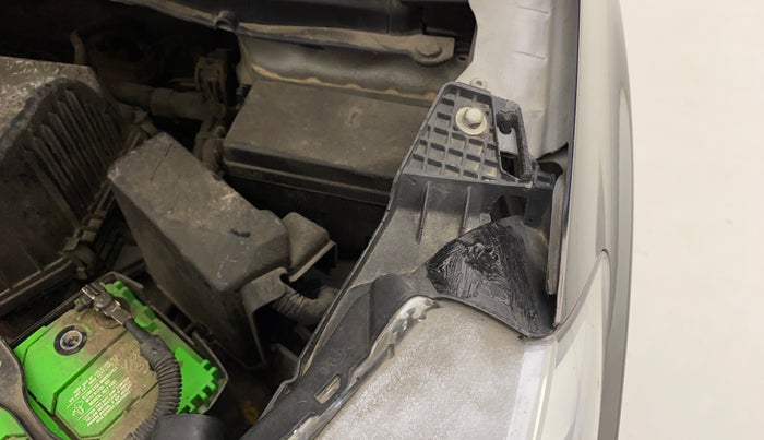 2019 Honda WR-V 1.2L I-VTEC S MT, Petrol, Manual, 53,799 km, Left headlight - Clamp has minor damage