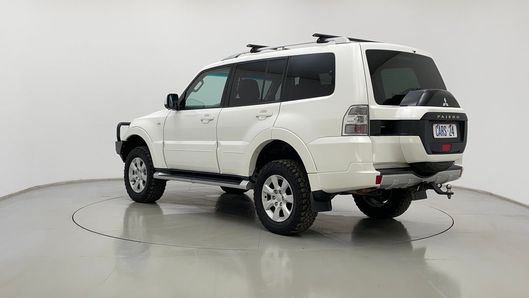 Left Back Diagonal (45- Degree) View