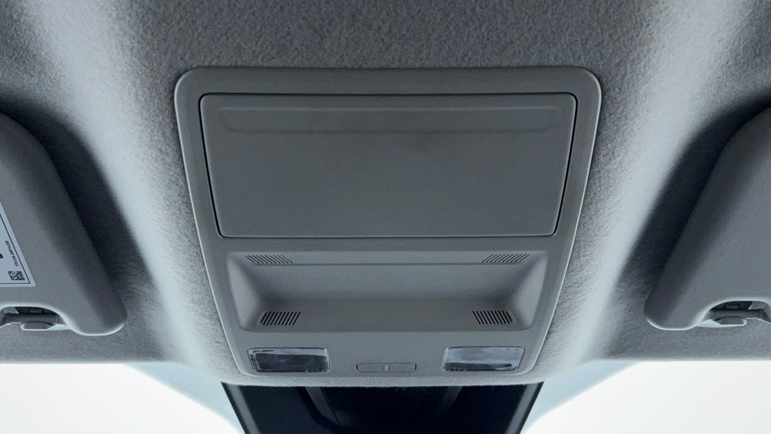 On-Roof Controls/Sunglass holder