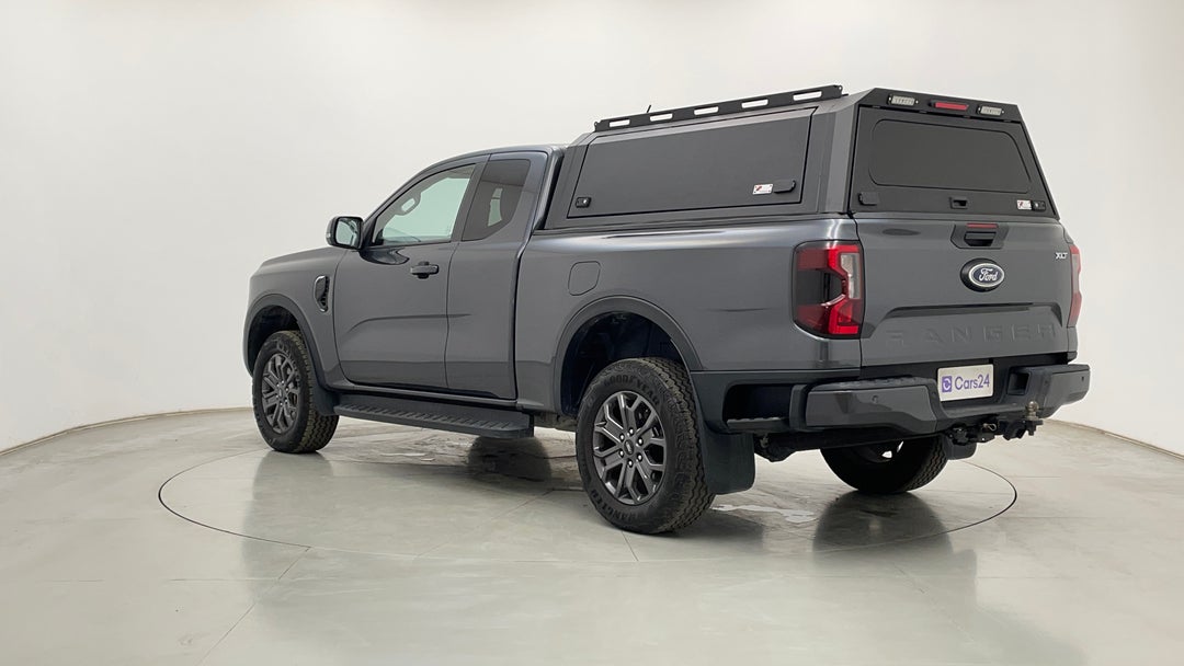 Left Back Diagonal (45- Degree) View