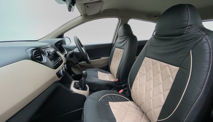 2017 Hyundai Grand i10 MAGNA 1.2 KAPPA VTVT, Petrol, Manual, 78,626 km, Right Side Front Door Cabin View