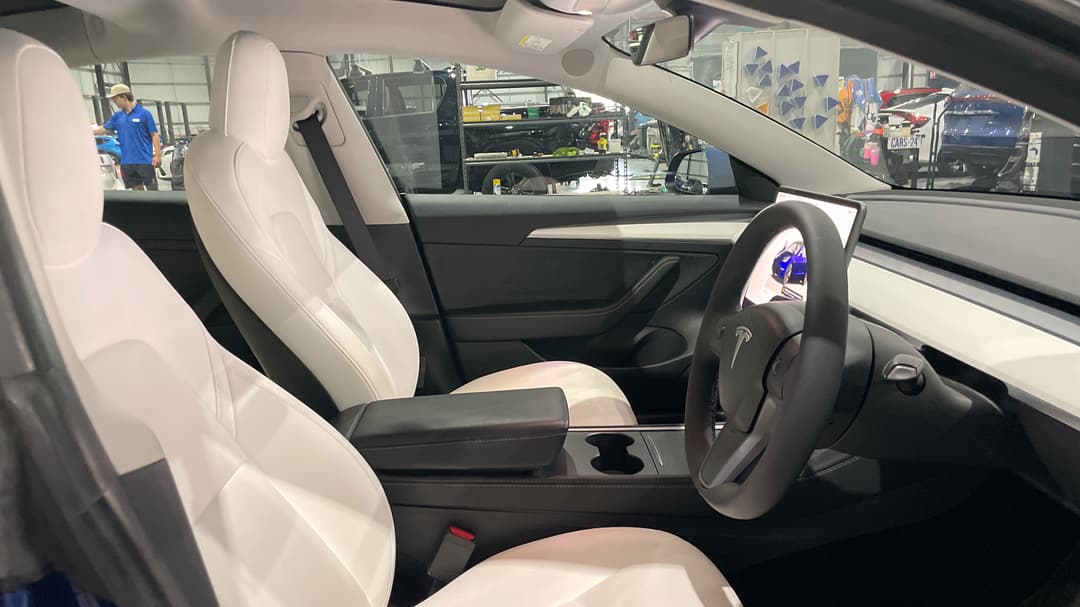 2023 Tesla Model 3 Rear-wheel Drive, Automatic, 54999 km, Right Side Front Door Cabin View