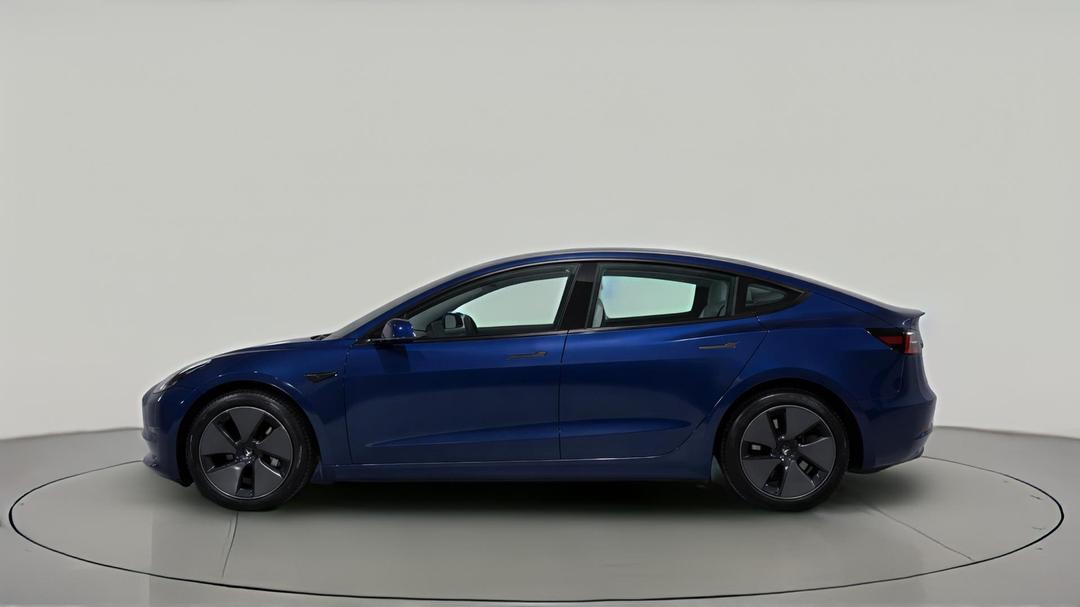 2023 Tesla Model 3 Rear-wheel Drive, Automatic, 54999 km, Left Side View