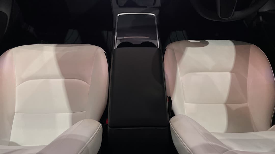2023 Tesla Model 3 Rear-wheel Drive, Automatic, 54999 km, Center Console