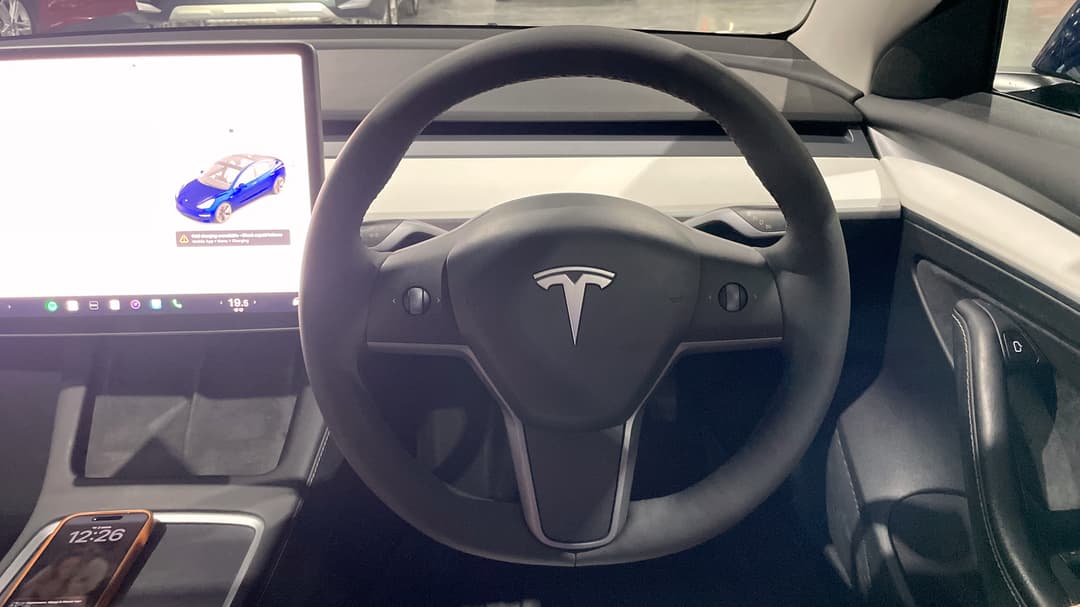 2023 Tesla Model 3 Rear-wheel Drive, Automatic, 54999 km, Steering Wheel Close-up