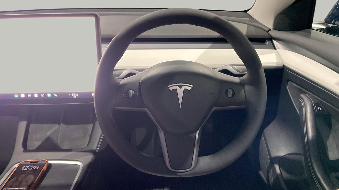 2023 Tesla Model 3 Rear-wheel Drive, Automatic, 54999 km, Steering Wheel Close-up