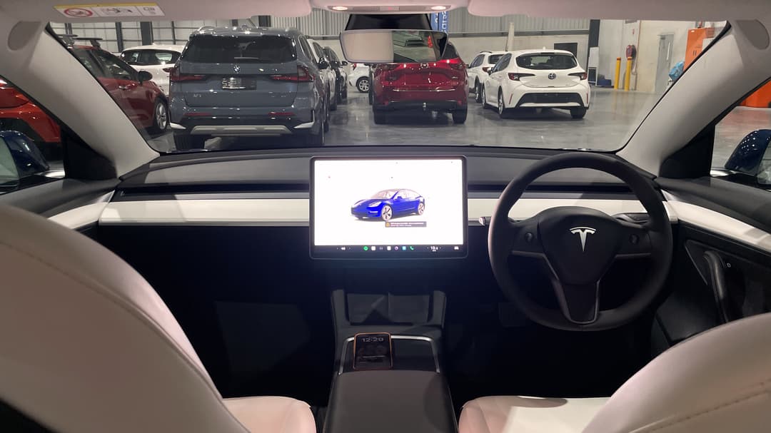 2023 Tesla Model 3 Rear-wheel Drive, Automatic, 54999 km, Dashboard View