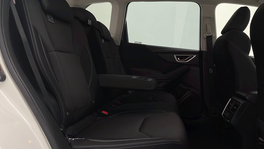 2020 Subaru Forester 2.5i (awd), Automatic, 63998 km, Right Side Rear Door Cabin View