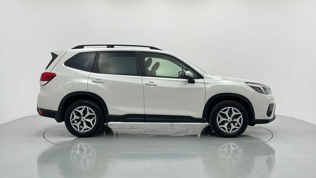 2020 Subaru Forester 2.5i (awd), Automatic, 63998 km, Right Side View