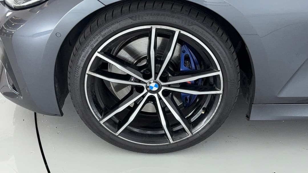 2021 BMW 3 30i M Sport, Automatic, 39496 km, Left Front Wheel