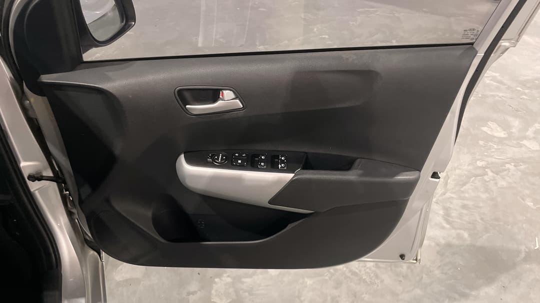 2018 Kia Picanto S (aeb), Automatic, 81873 km, Speaker View