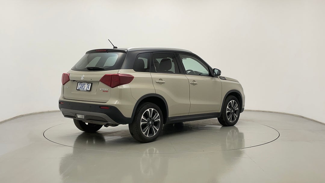 Right Back Diagonal (45- Degree) View