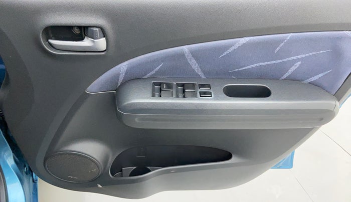 2010 Maruti Ritz VXI GENUS, Petrol, Manual, 97,210 km, Driver Side Door Panels Control