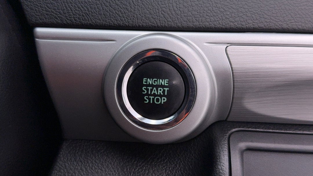 2015 Toyota Camry Atara Sl, Automatic, 153392 km, Keyless / Button Start