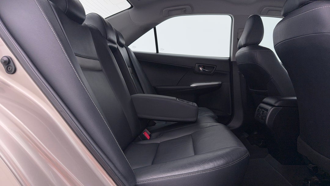 2015 Toyota Camry Atara Sl, Automatic, 153392 km, Right Side Rear Door Cabin View