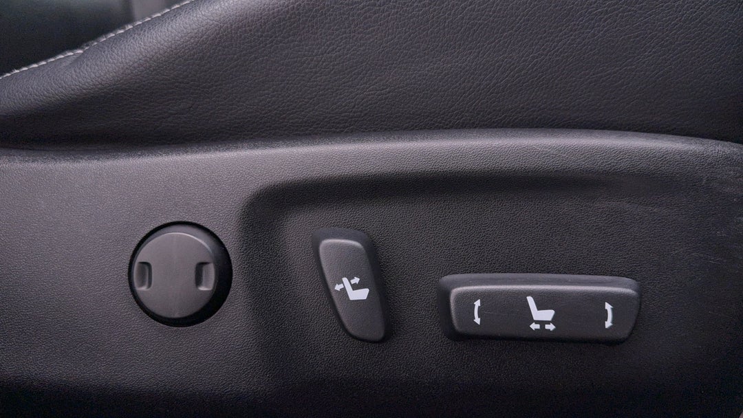 2015 Toyota Camry Atara Sl, Automatic, 153392 km, Drivers Side Adjustment Panel