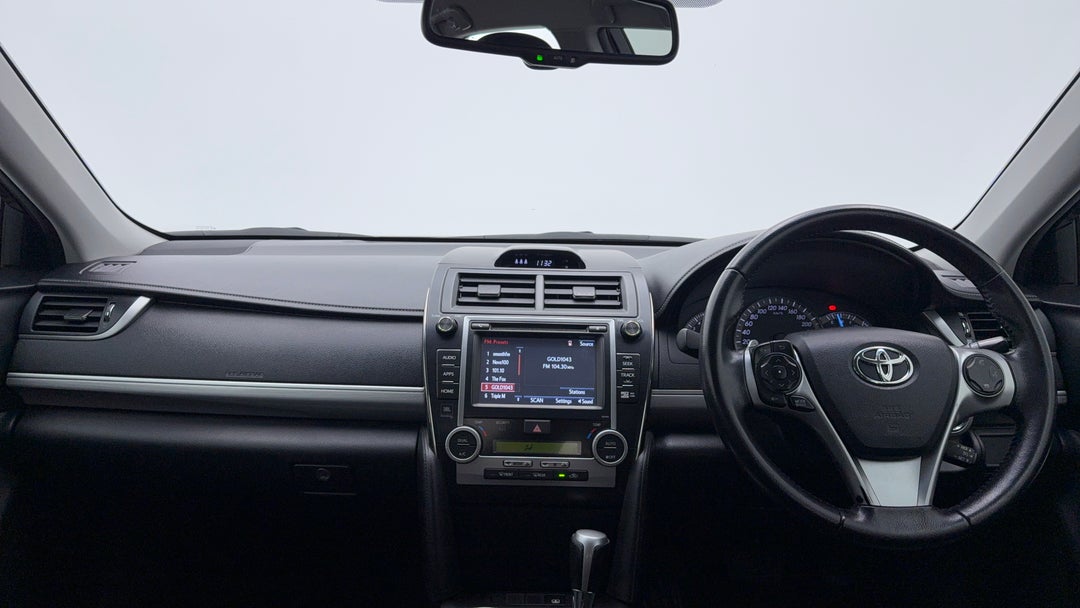 2015 Toyota Camry Atara Sl, Automatic, 153392 km, Dashboard View