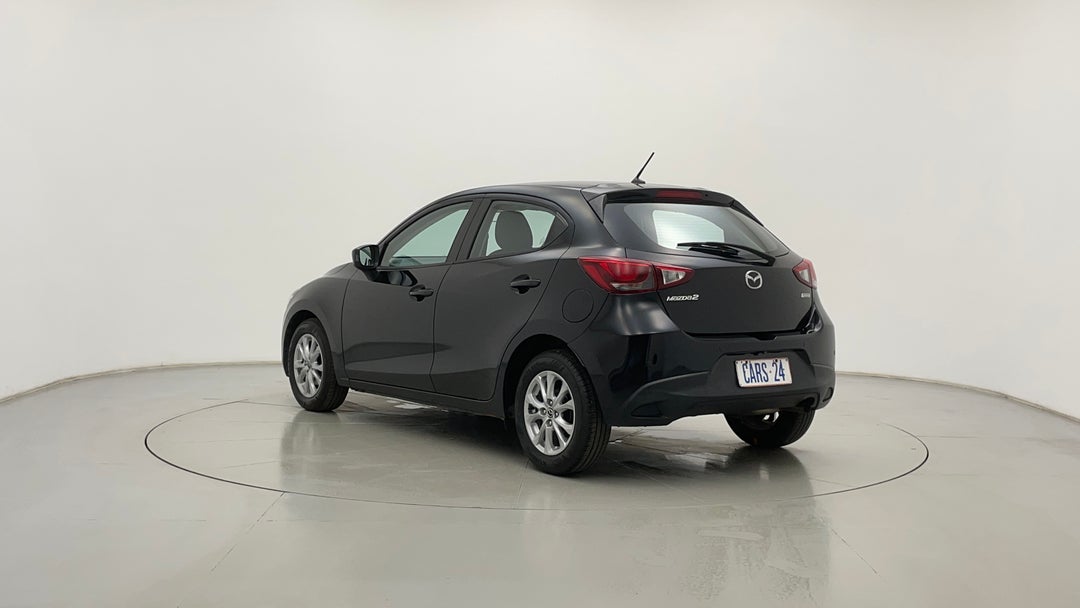 Left Back Diagonal (45- Degree) View