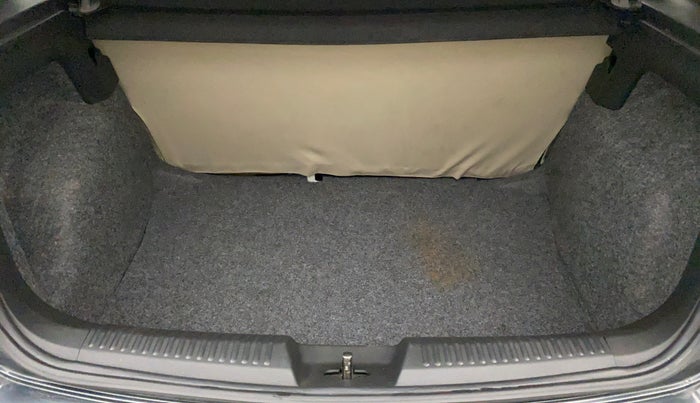 2019 Volkswagen Polo HIGHLINE PLUS 1.0, Petrol, Manual, 15,966 km, Boot Inside