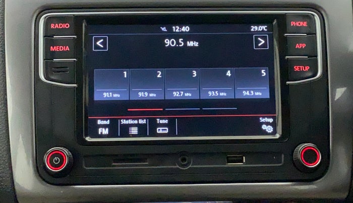 2019 Volkswagen Polo HIGHLINE PLUS 1.0, Petrol, Manual, 15,966 km, Infotainment System
