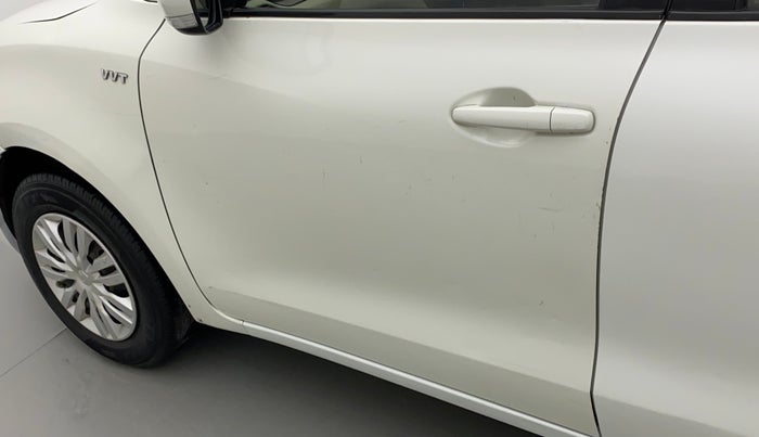 2018 Maruti Dzire VXI, Petrol, Manual, 1,04,974 km, Front passenger door - Slight discoloration