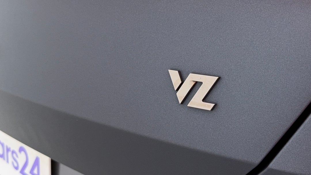 Badge (Boot Right Side)